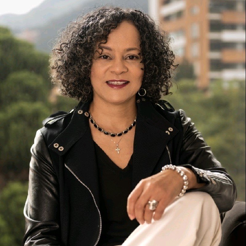 Esther Bustamante